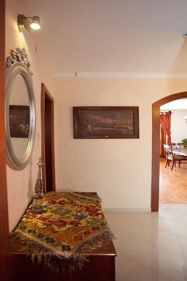 Golden view luxury apartment Maslinica Chambre photo