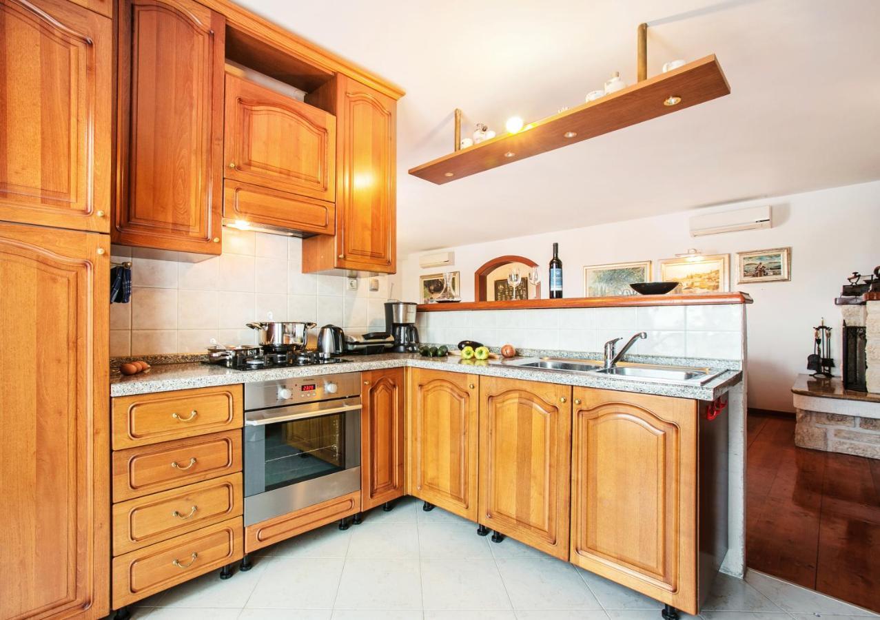 Golden view luxury apartment Maslinica Extérieur photo